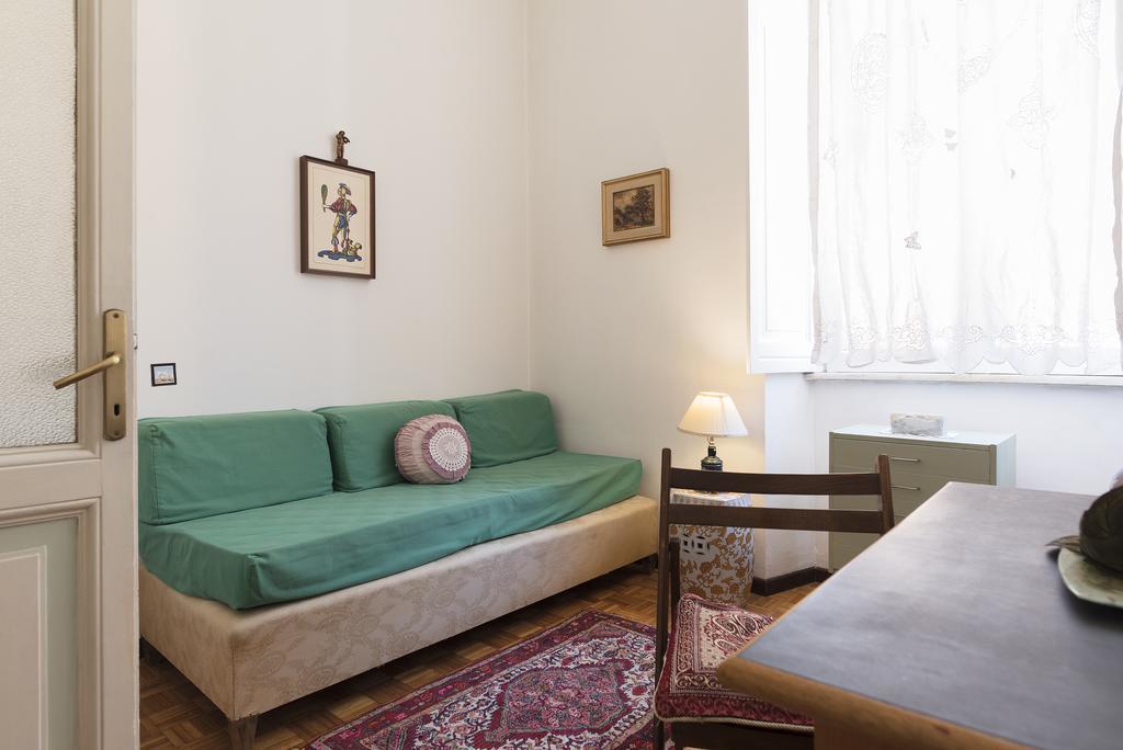 Flower'S Market Apartment - Charme Holidays Roma Ngoại thất bức ảnh