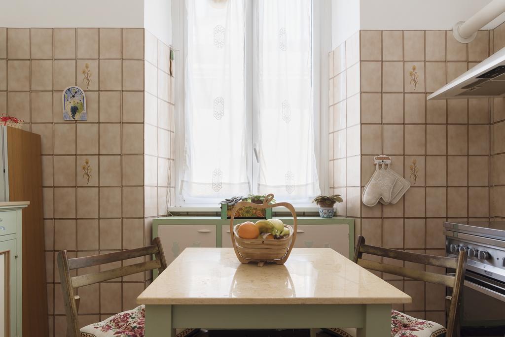 Flower'S Market Apartment - Charme Holidays Roma Ngoại thất bức ảnh