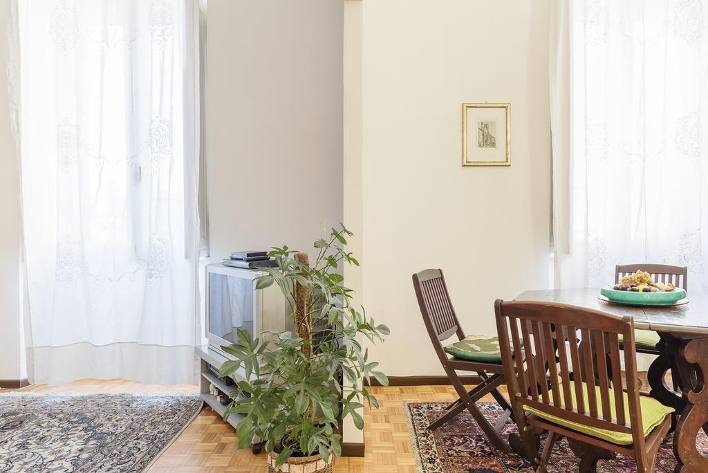 Flower'S Market Apartment - Charme Holidays Roma Ngoại thất bức ảnh