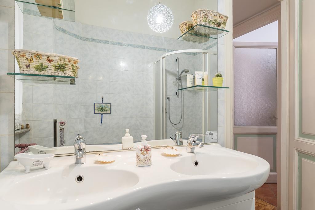 Flower'S Market Apartment - Charme Holidays Roma Ngoại thất bức ảnh